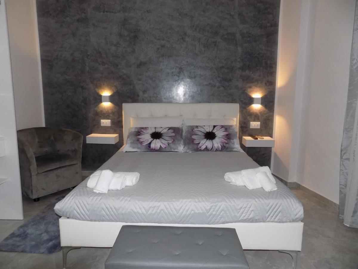 Hotel Casa Sanabria à Bari Extérieur photo