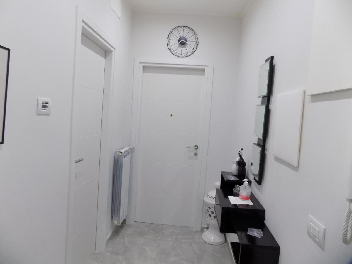 Hotel Casa Sanabria à Bari Extérieur photo