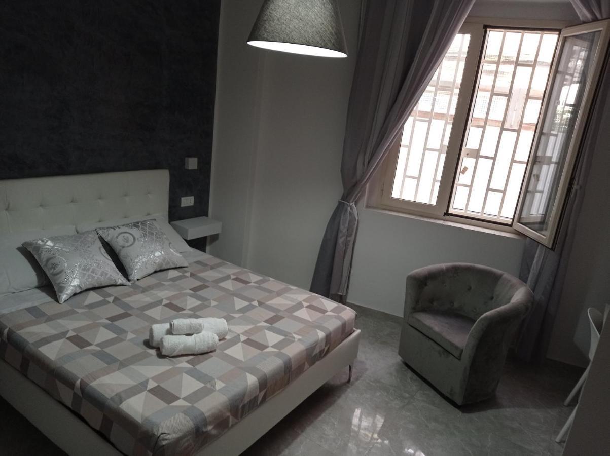 Hotel Casa Sanabria à Bari Extérieur photo